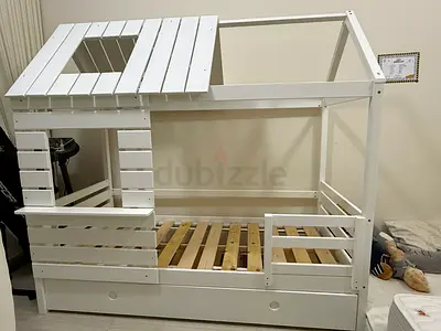 House shaped bed for sale