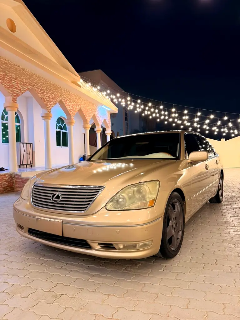Lexus LS-Series 2006 — photo 1 of 4