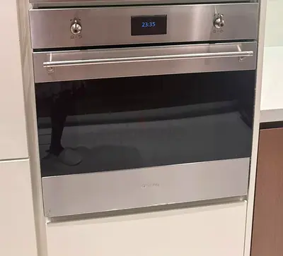Smeg 60cm Built-in Electric Multifunctions Oven Steel