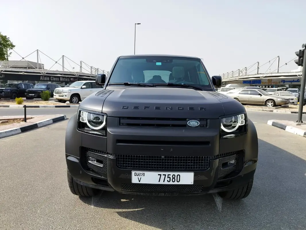 Land Rover Defender 2025 — photo 1 of 13