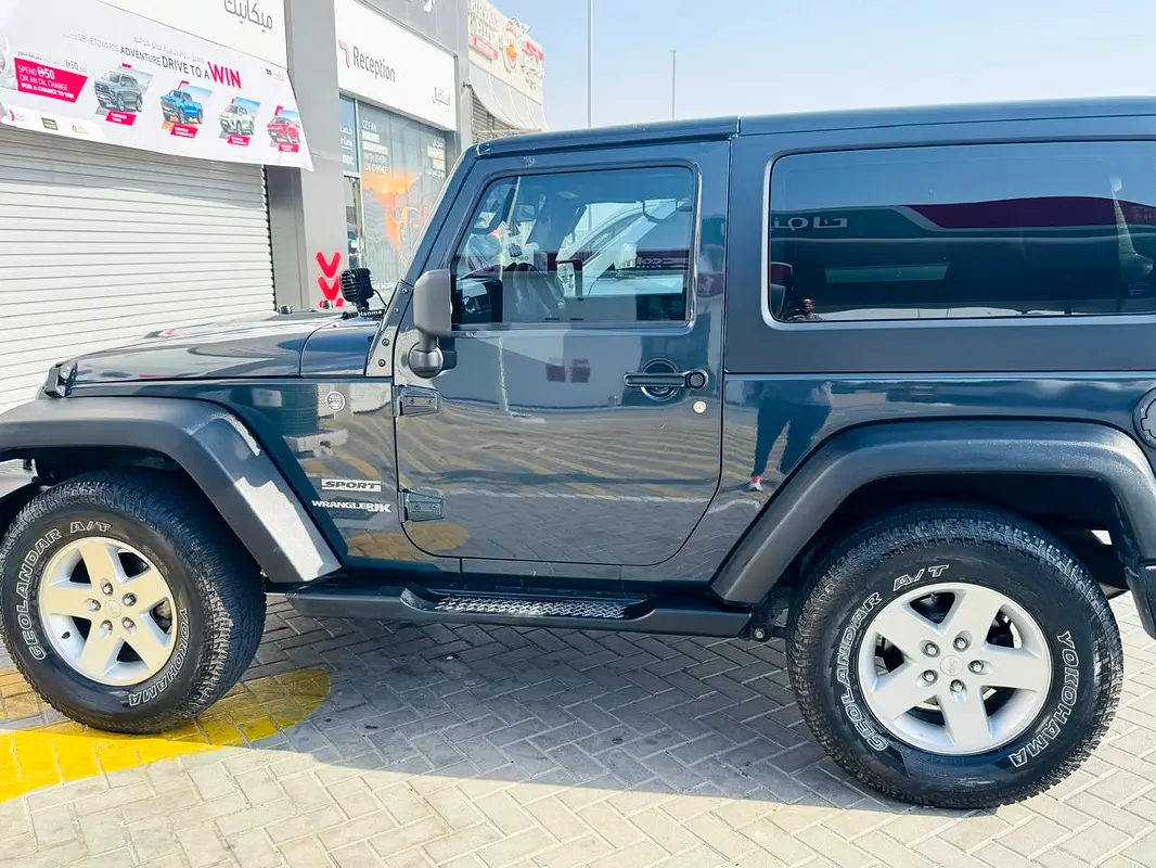 Jeep Wrangler 2018 — photo 1 of 11
