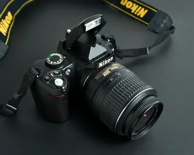 Nikon D60 DSLR with Kit Lens
