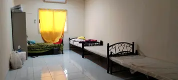 LADIES BED SPACE NEAR EMIRATES DRIVING INSTITUTE