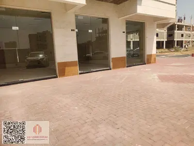 **محل تجاري كورنر للإيجار السنوي – الجرف الصناعية 3، عجمان**  فرصة مميزة لاستئجار محل تجاري جديد بالكامل في موقع استراتيجي بمنطقة الجرف الصناعية 3 – ع