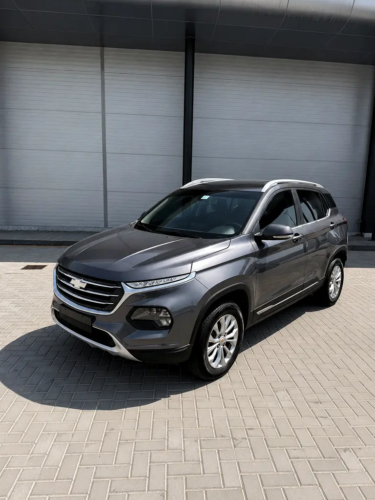 Chevrolet Groove 2023 — photo 1 of 8