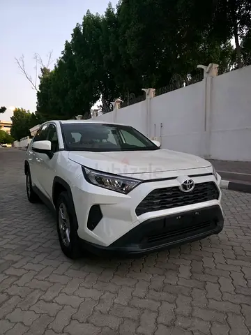 Toyota RAV4 | GCC Specs | Under Warranty | Full Service History | Original Paint | Accident Free