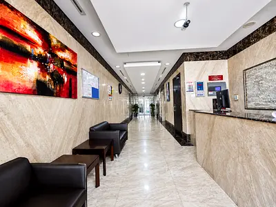 CLOSE TO METRO. SPECIOUS 2BHK. FREE PARKING. FAMILY ONLY