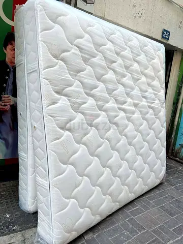 Brand New King Size Spring Pocket Top Memory Foam Mattress For Sale