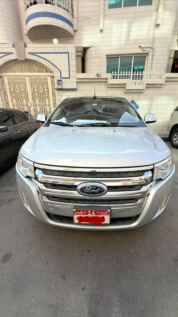 Ford Edge 2013 — photo 1 of 4