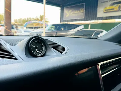 2022 Porsche MACAN — миниатюра 12