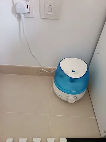Vicks Cool Mist Humidifier - Lightly Used