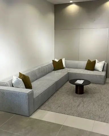 Elegant Modern Design Sofa For Sale. Chesterfield Corner Sofa For Sale. Delivery All UAE
