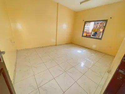 LAWISH OFFER//NICE FAMILY BUILDING//SPAISIUS CENTRAL AC 1BHK BALCONY IN ONLY 28,000 CLOSE TO BUS ST