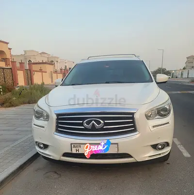 Infiniti JX35 Luxury 2013 GCC Specs | 7-Seater | Well Maintained