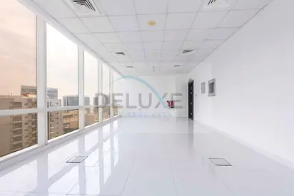 Best Corner Panoramic Unit on High Floor | Vacant