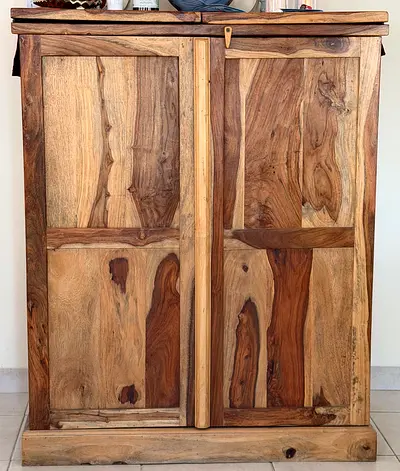 Bar Cabinet for sale - very good condition