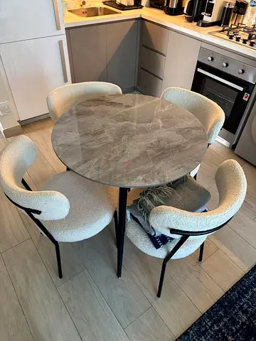 Kitchen Table with 4 Chairs