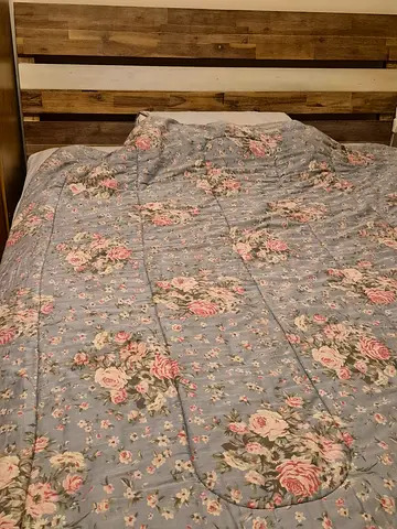 queen bed solid wood with organic cotton medicated matress in excellent condition