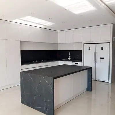 Modern White Gloss Kitchen