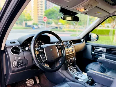 2016 LAND Rover LR4 — фото 9