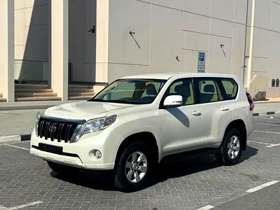 Full Service From Al Futtaim - prado 2014- 2.7l 4 Cylinder No accident- Single Owner- 3 keys Availab