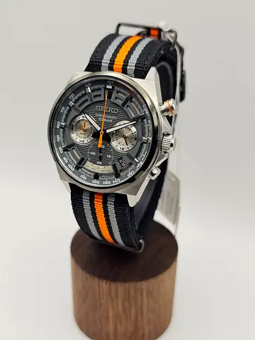 Seiko Discover More Quartz Chronograph (Model: SSB403P1)