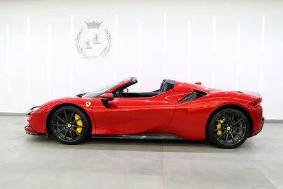2023 Ferrari SF90 SPIDER thumbnail 4