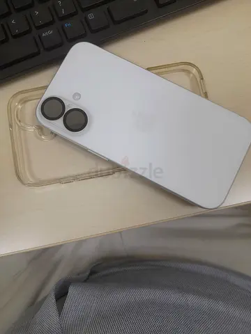 Iphone 16 128 gb white brand new condition