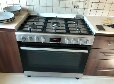Bosch series 6 Full gas cooker 90x60cm