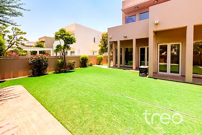 Single Row | Spacious Villa | Maids Room