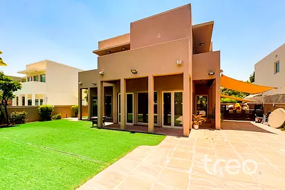 Single Row | Spacious Villa | Maids Room