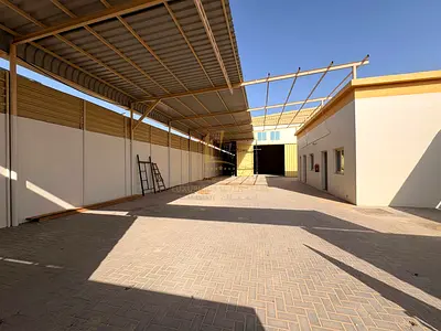ساحة صناعية مع مستودع ومكتب | طاقة 73 كيلوواط | السجا