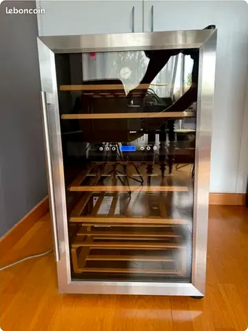Hoover dual zone temperature wine fridge 40 bottles