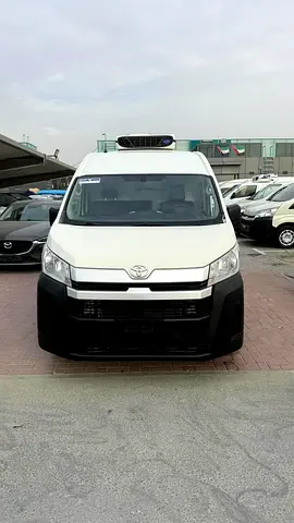 2020 Toyota HIACE — фото 2