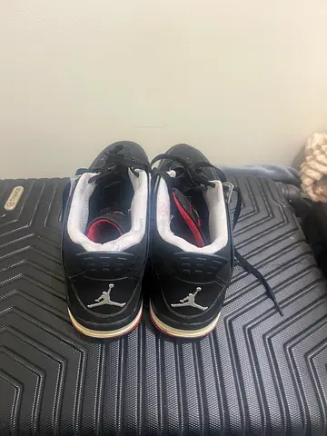 Jordan 4 Retro Black  White Size EU 43