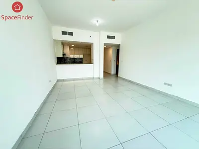 Spacious 2Bed Apartment | Balcony with Road View