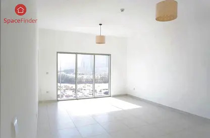 Spacious 2Bed Apartment | Balcony with Road View