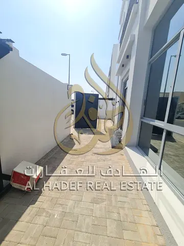 للإيجار السنوي فيلا مستقلة مودرن – أول ساكن في الحوشي، الشارقة 5 غرف نوم ماستر