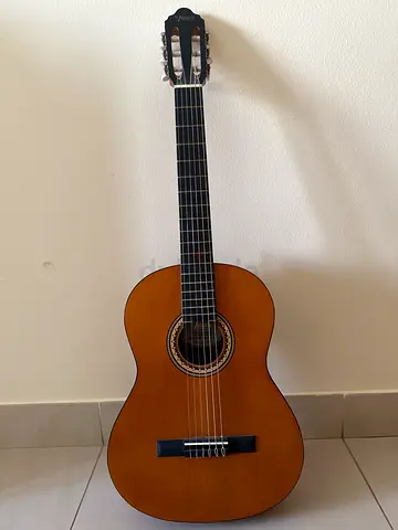 Classical Nylon-String Acoustic Guitar — Good Condition