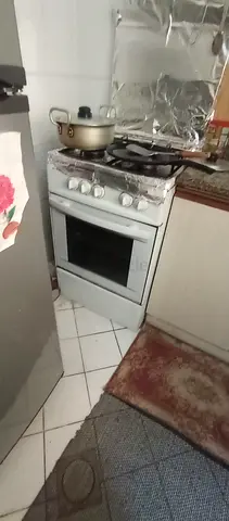 Used freestanding gas cooker with oven - good working condition