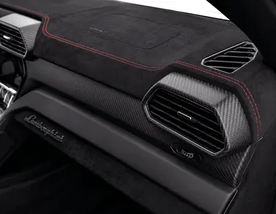 صورة 9 لـ 2023 Lamborghini URUS