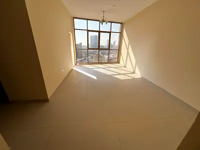 إذا كنت تبحث عن شقة تجمع بين الموقع الحيوي، والمساحات الواسعة، والتشطيبات الراقية، فإن هذه الفرصة تعد من أفضل عروض الإيجار السنوي في عجمان