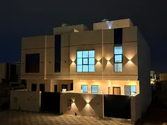 Villa in Al Yasmin, 4 bedrooms, AED 1,390,000 including registration fees - Prime location - Good pr