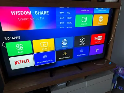 4K UHD Android Smart LED TV with sound system