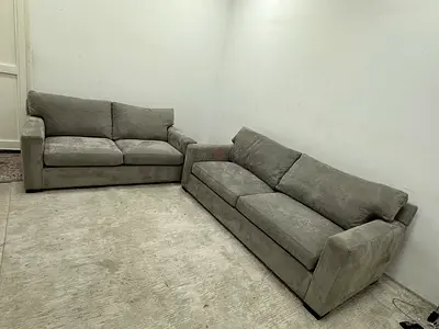 As perfect condition cratebarrel 3+2 seater sofa