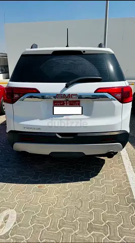 GMC Acadia SLE 2017 | GCC Specs | Excellent Condition