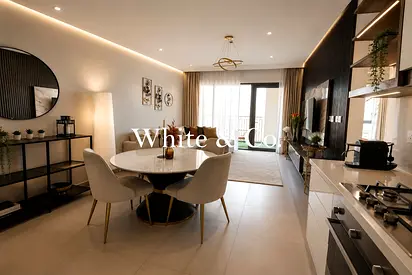 Vacant | High floor | Multiple Cheques