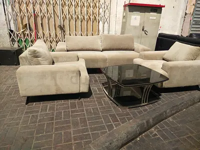 I am selling sofa