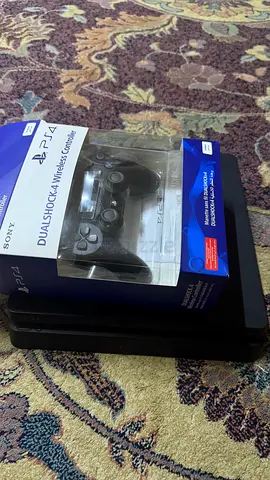 PS4 slim neat and clean very good working all original with new controller