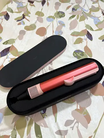 Pink hair straightener with travel case - gently used